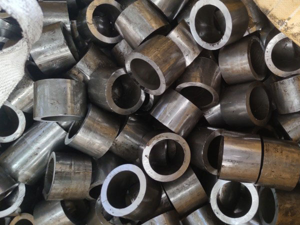 若尔盖无缝钢管切割